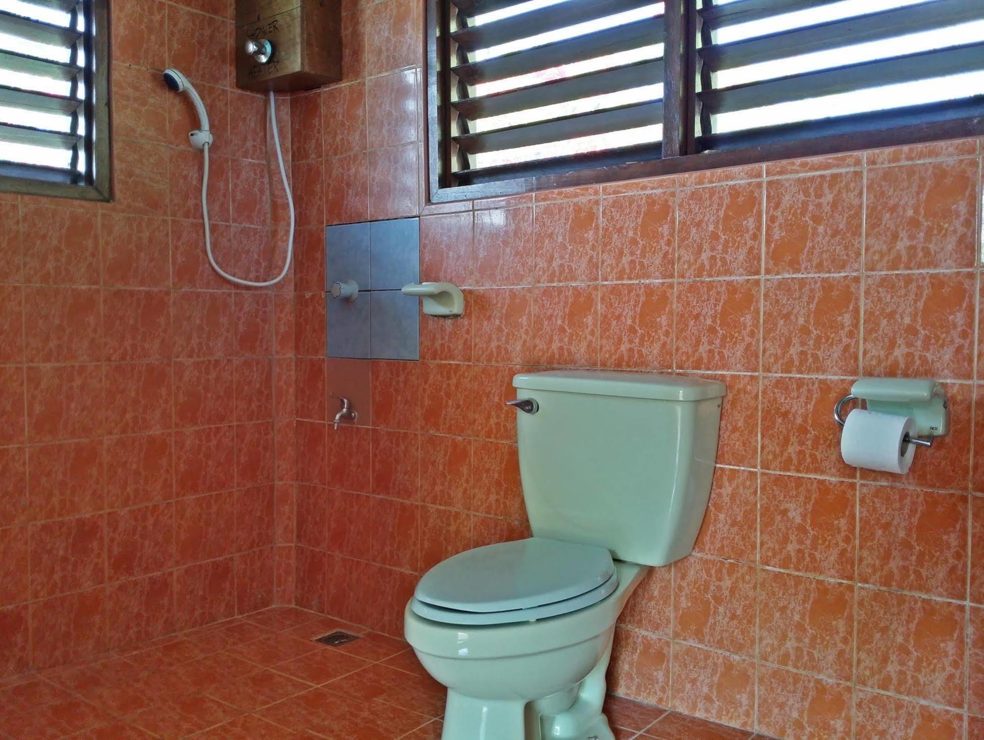 Casa Rosa Taytay Hotel Palawan Exterior photo