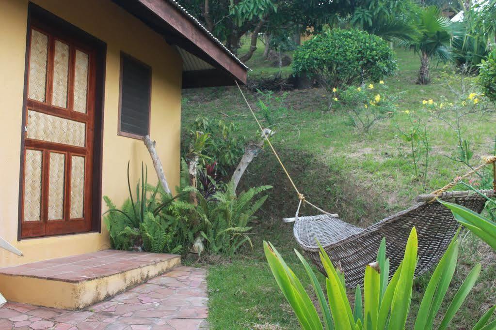 Casa Rosa Taytay Hotel Palawan Exterior photo